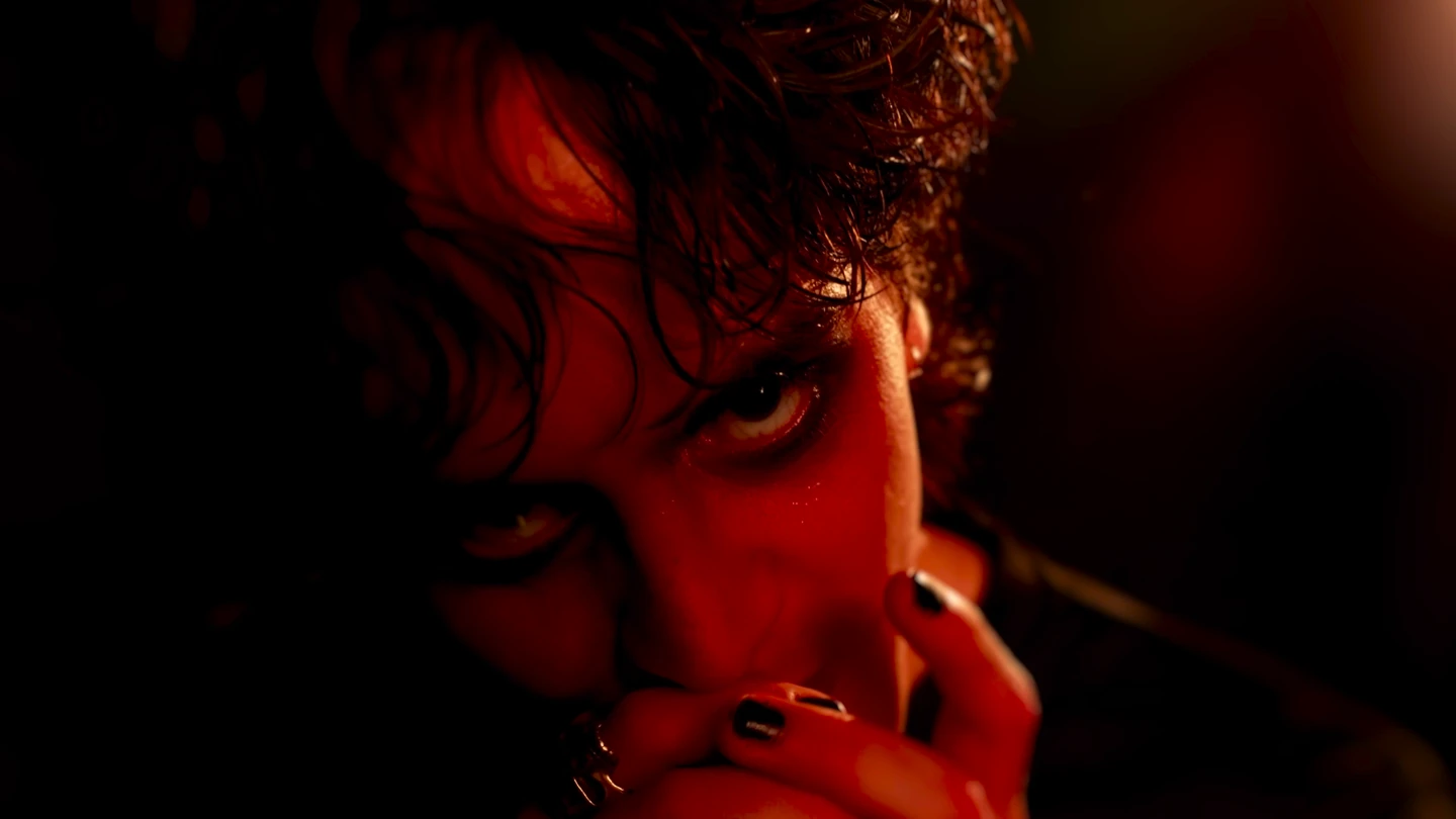 Jack The Man — Lights: close-up in red light